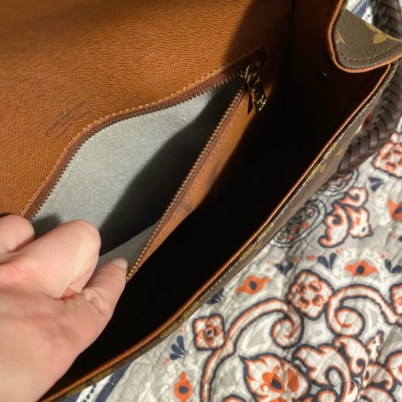 Louis Vuitton vintage boho bag - Picture 8 of 10